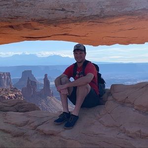 Meet your Posher, Thomas